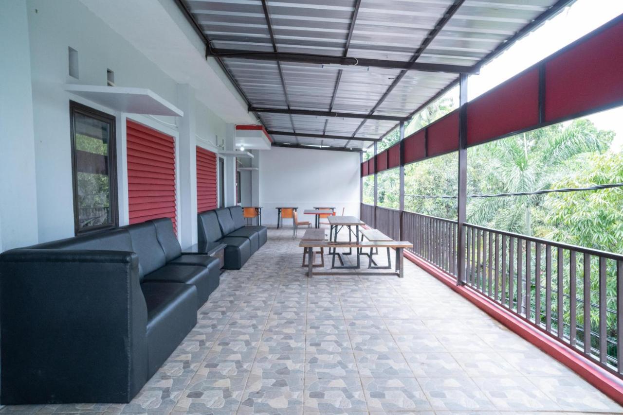 Reddoorz Plus Near Itc Cempaka Mas 2 جاكرتا المظهر الخارجي الصورة