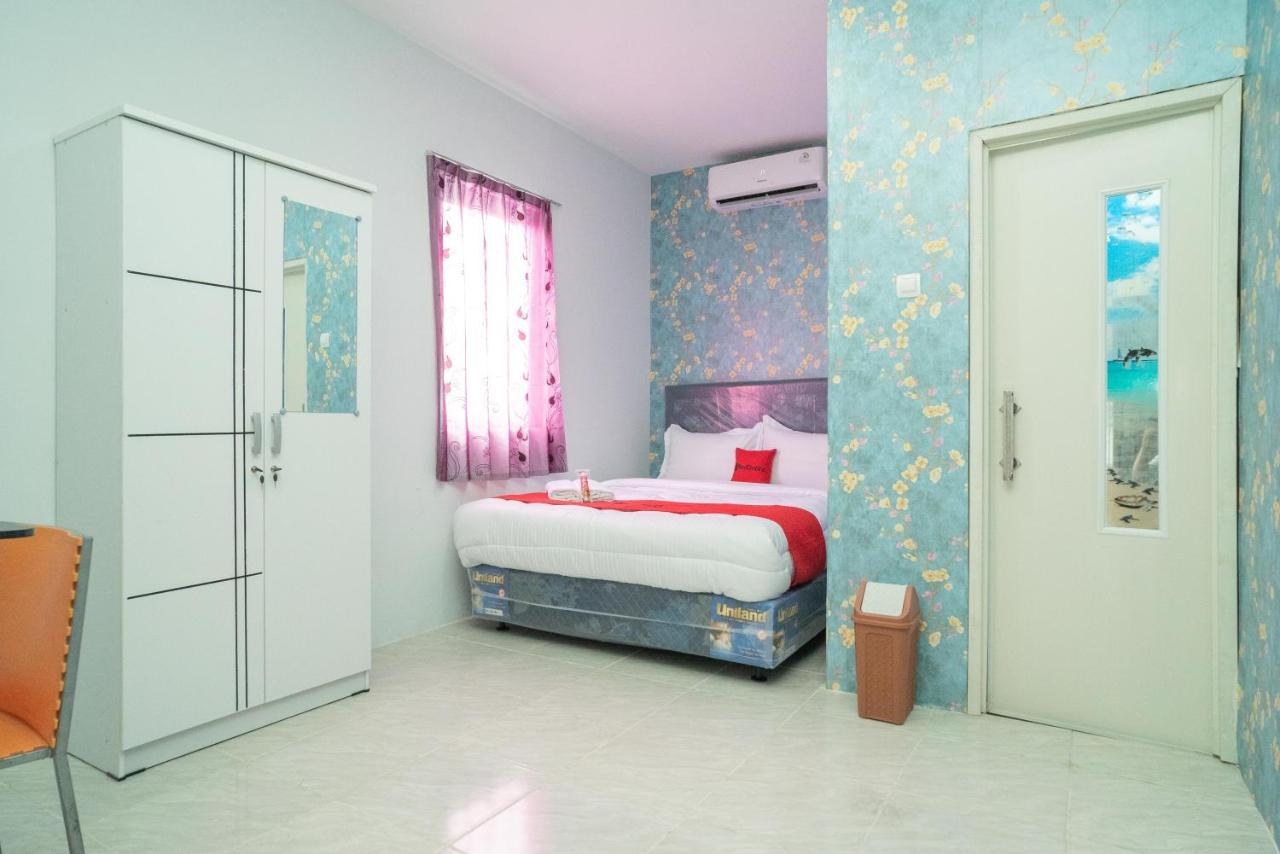 Reddoorz Plus Near Itc Cempaka Mas 2 جاكرتا المظهر الخارجي الصورة