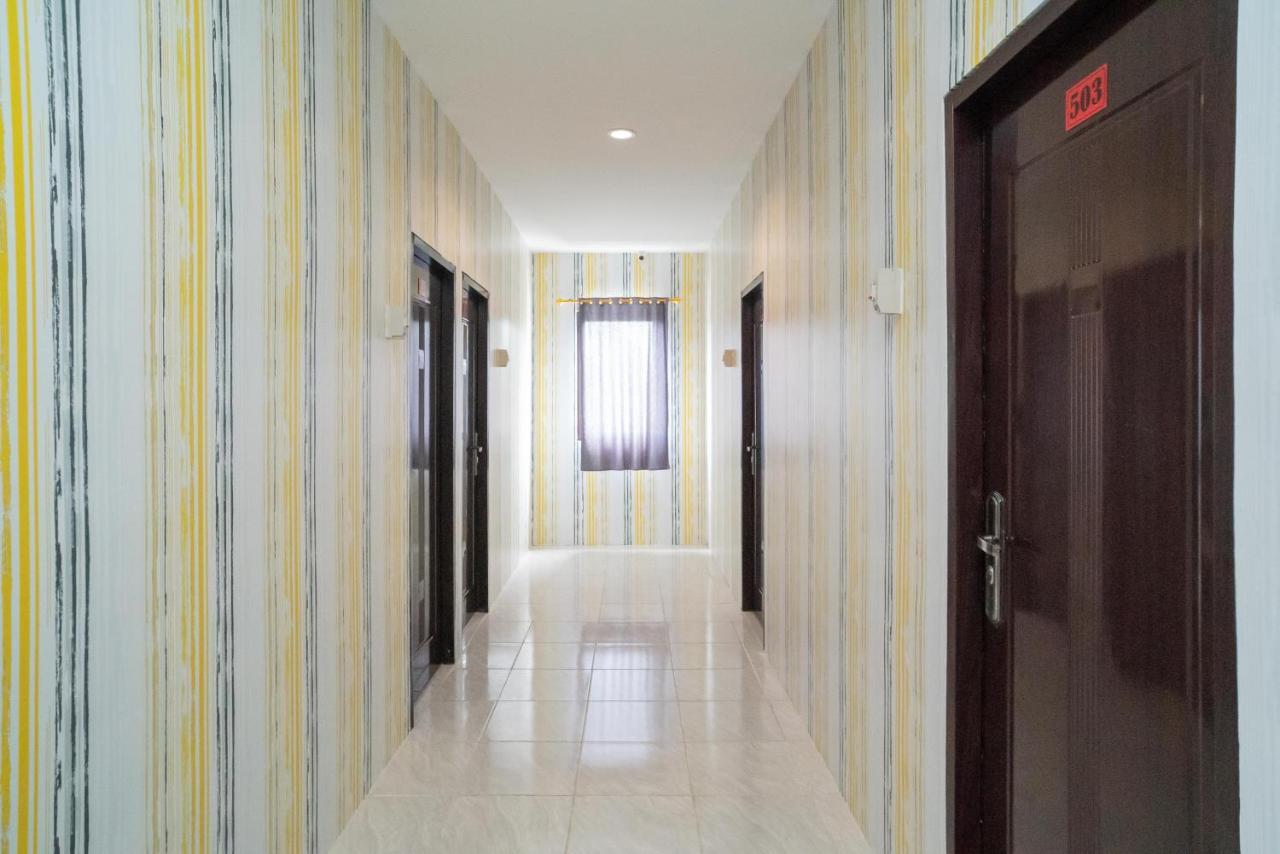 Reddoorz Plus Near Itc Cempaka Mas 2 جاكرتا المظهر الخارجي الصورة